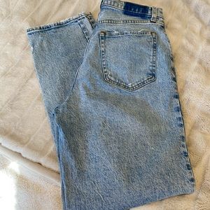 90’s style Ultra high rise jeans. Light blue wash. Worn twice, like new.